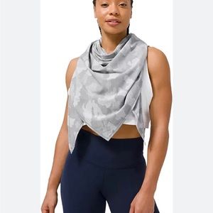 NWT lululemon All You Need Scarf in camo